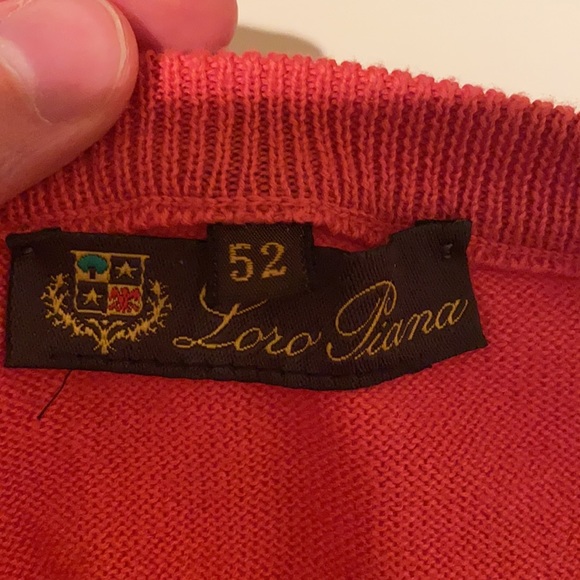 Loro Piana classic v neck 100% cotton - Picture 3 of 5